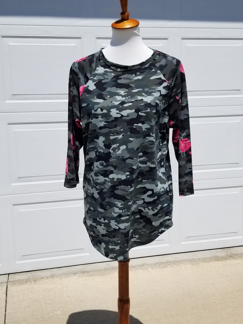 LuLaRoe "Randy" 3/4 Sleeve Tee with Pink Floral Accents